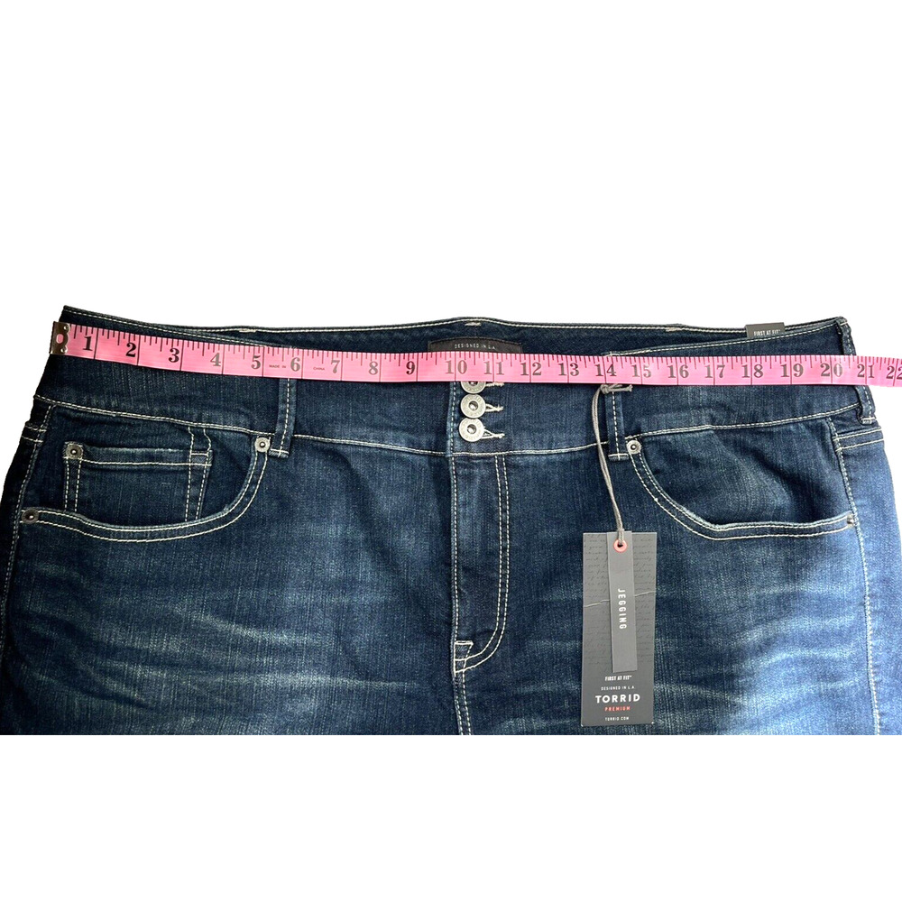 Torrid Capris SZ 24 NEW Lycra Super Stretch Crop Legging Blue Denim Rolled Cuffs - Picture 8 of 16